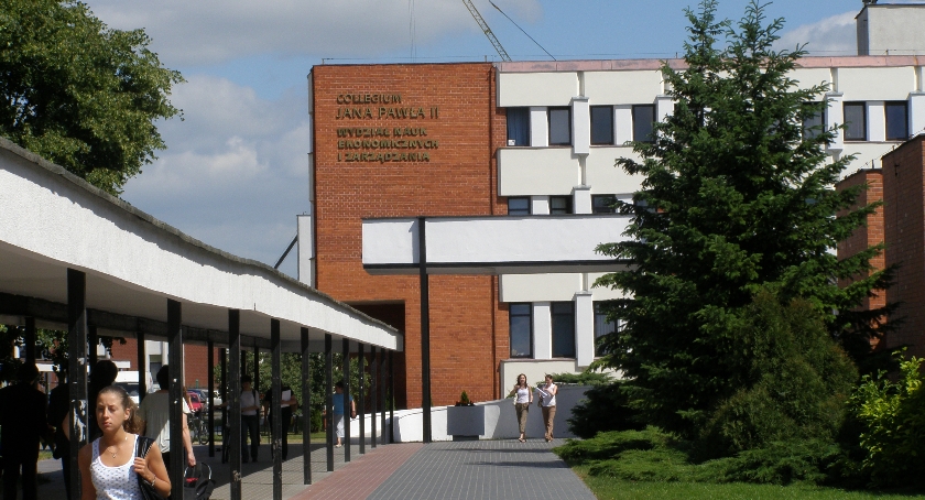 Czy w tym roku UMK przyjmie mniej studentów?