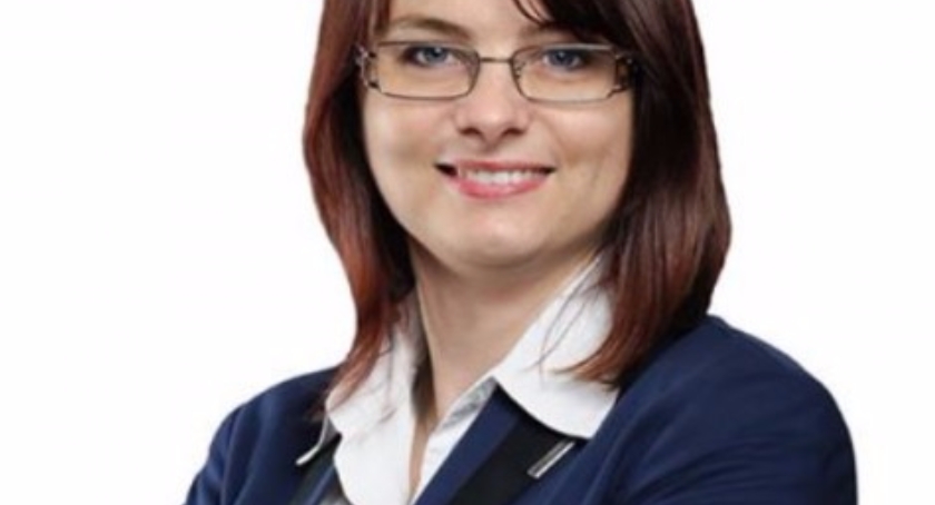Napisała: kajdanki i szubienica. Znajdzie pracę w Toruniu?