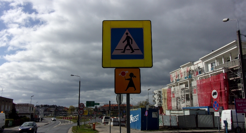 Uwaga kierowcy! Są nowe znaki na Szosie Chełmińskiej [FOTO]
