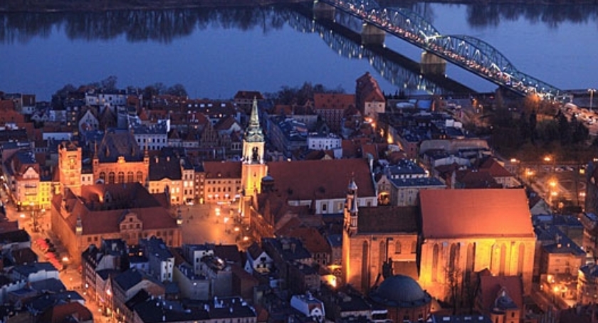 Zagraniczni turyści wolą Bydgoszcz niż Toruń. Zaskoczeni?