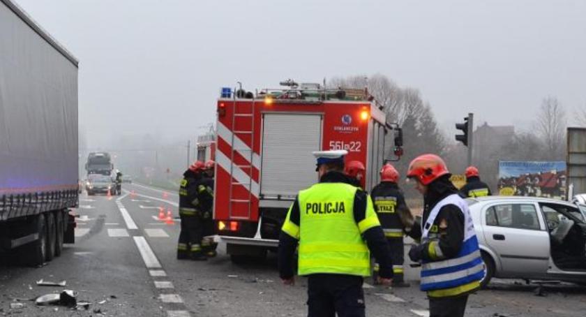 To nie była bezpieczna majówka. Kilkaset kolizji i ofiary śmiertelne