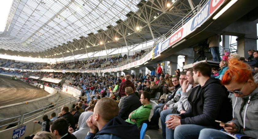Wygraj podwójną wejściówkę na żużel! [KONKURS]