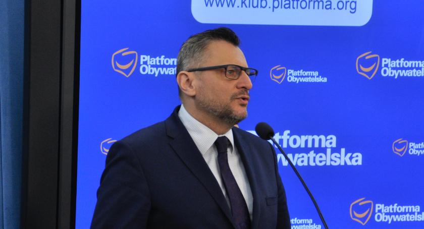 Poseł Lenz się wkurzył. Apeluje o bojkot TVP
