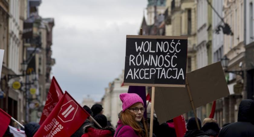 Mamy problemy z akceptacją! Rozmawiamy z koordynatorką Marszu Równości w Toruniu, Martą Siwicką