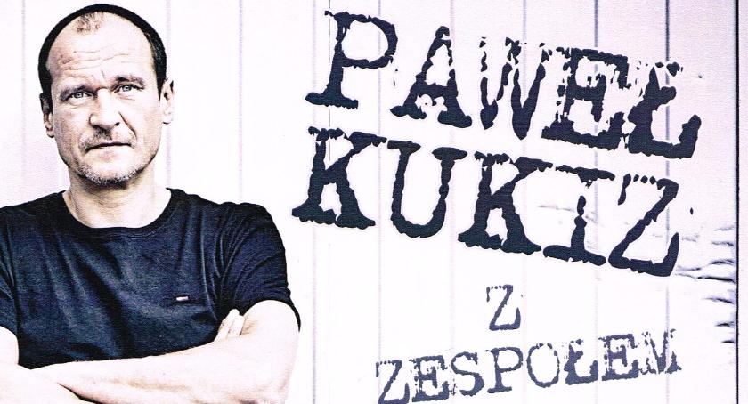 Kukiz ściągnie krawat i zagra koncert!