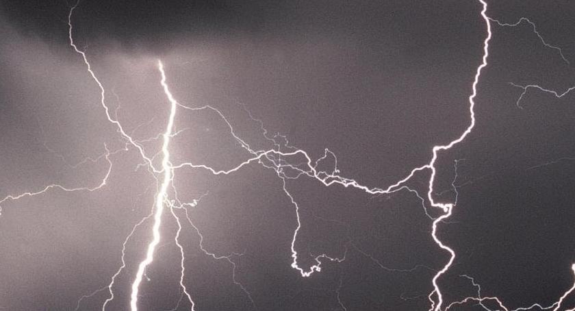 Ostrzeżenie meteo: będą burze! W jakich godzinach?