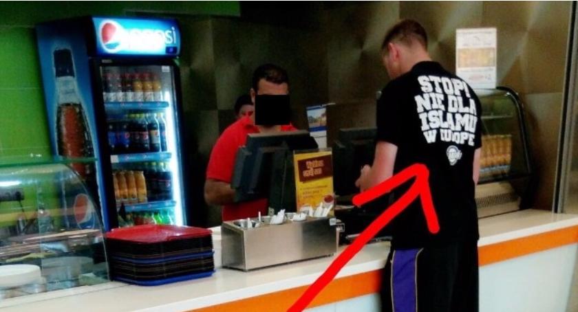 Narodowcy kupują kebaby u Turka? W Toruniu tak