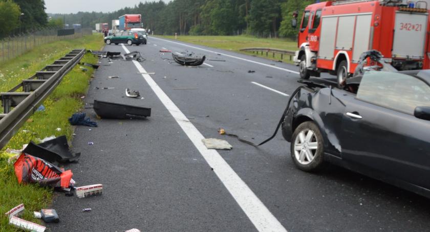 Przewoził papierosy bez akcyzy. Wpadł, bo miał wypadek na S-10 [FOTO]