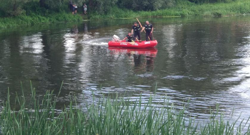 Policja potwierdza: z Drwęcy wyłowiono zwłoki! [FOTO]
