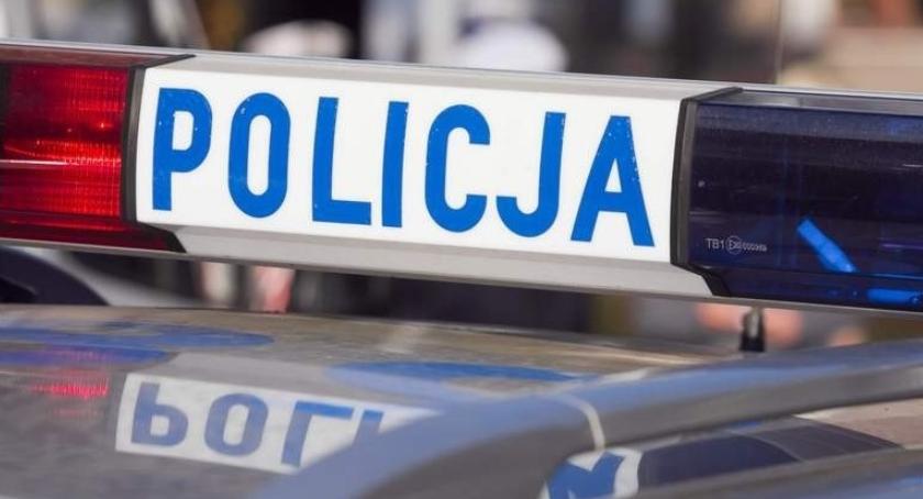 Wypadek na A-1 - trwa akcja wyciągania TIR-a z rowu. Duże utrudnienia!