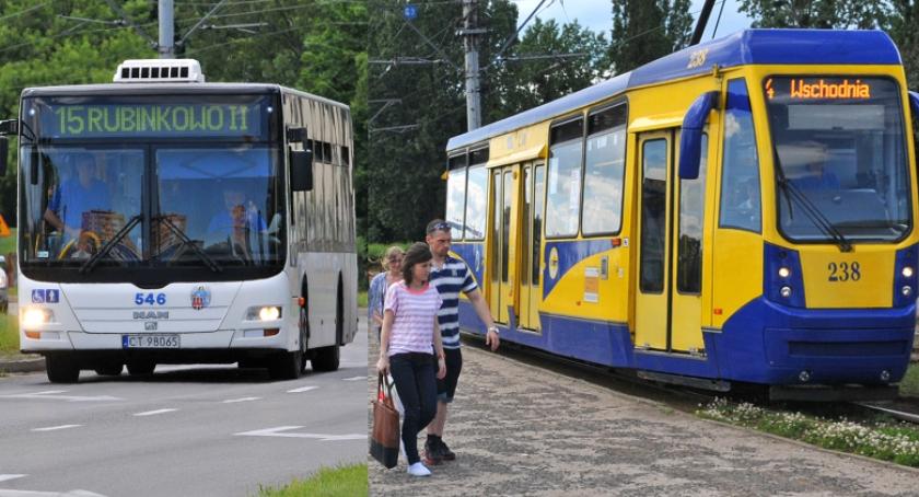 Jak będzie kursować komunikacja miejska, kiedy zamkną Szosę Chełmińską? [WIZUALIZACJA]
