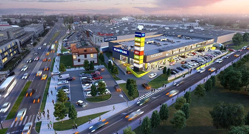 Wałęsa, nowa galeria handlowa i prom za 5 milionów. Co działo się w Toruniu?