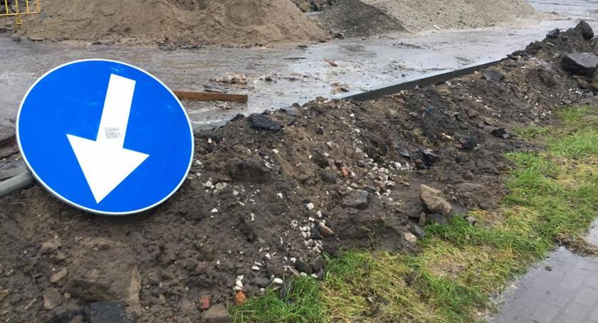 Tak zmienia się Chełmińska. Są już nowe tory. Kiedy będzie gotowa? [FOTO]