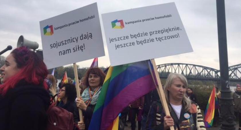 Marsz pod tęczową flagą przeszedł przez Toruń. Czy było spokojnie?
