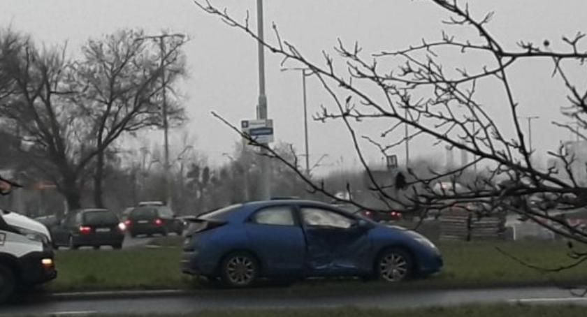 Zderzenie trzech samochodów w Toruniu!