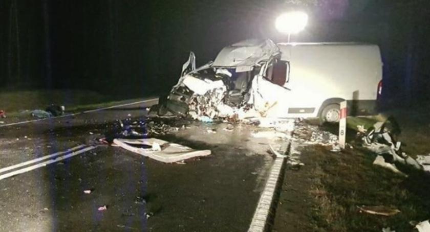 Tragiczny wypadek na DK 10. Nie żyje młody kierowca! [NOWE INFORMACJE, FOTO]