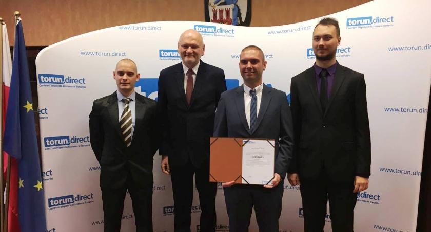 Z tych facetów możemy być dumni! Toruński start-up podbija świat