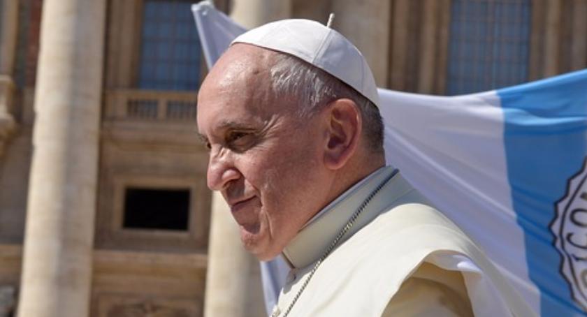 Papież Franciszek chce zmienić modlitwę Ojcze nasz