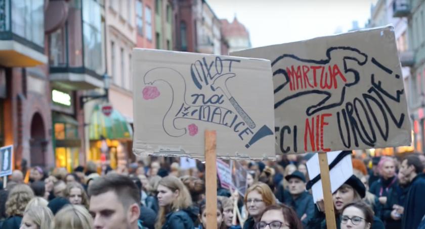 Czarna Środa w Toruniu. Kobiety z naszego miasta znowu wyjdą na ulice! 