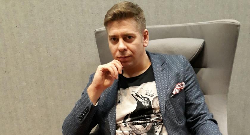 Tomasz Głuszek: Kolejna lekcja stylu... [FELIETON]