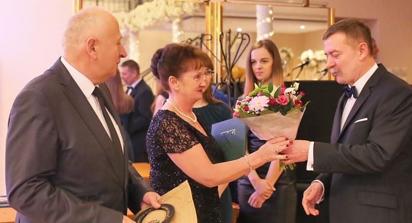 Gmina Chełmża nagrodziła przedsiębiorców. Szlachetne Podkowy rozdane!
