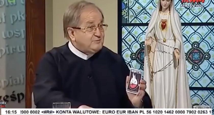 Ojciec Rydzyk znowu szokuje i chwali się samochodami od bezdomnego [WIDEO]