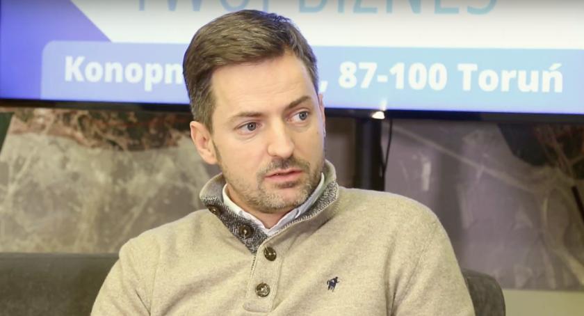 Jak stworzyć popularną cukiernię w Toruniu? Rozmawiamy z Maciejem Lenkiewiczem [WIDEO]