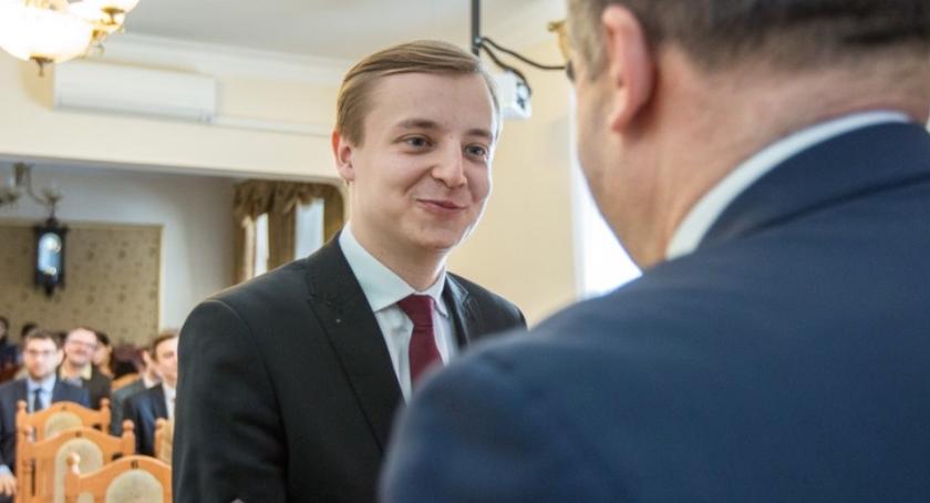 Województwo wspiera utalentowanych artystów