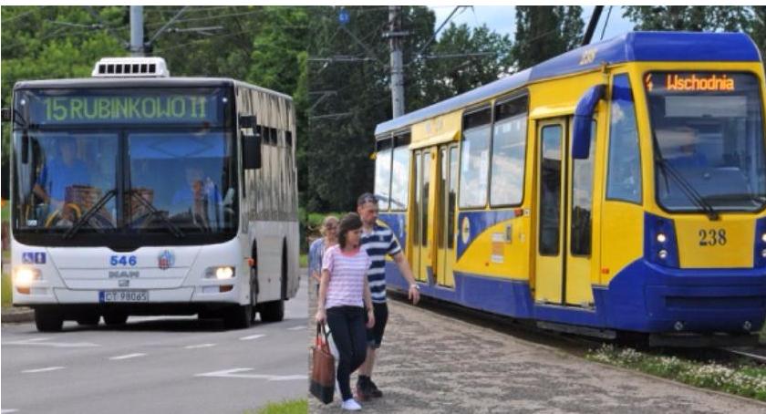 Uwaga! W weekend spore zmiany w komunikacji miejskiej [MAPKA]