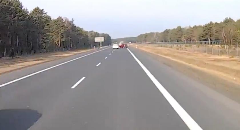 Nieodpowiedzialne zachowanie kierowcy na S10 na odcinku Toruń - Bydgoszcz [WIDEO]