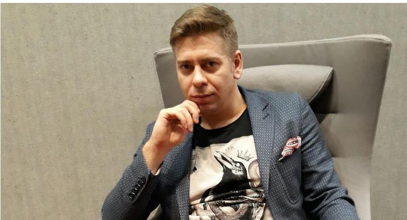 Tomasz Głuszek: O biznesie w dresie [FELIETON]