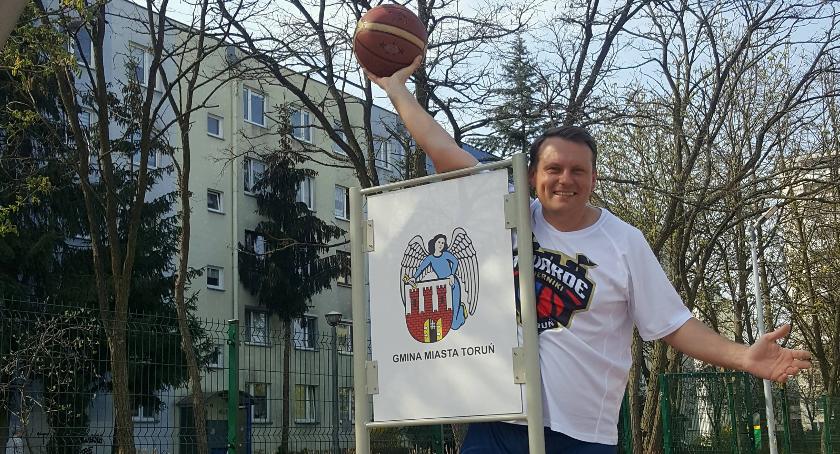 W Toruniu powstało oryginalne miejsce do gry w koszykówkę [FOTO]