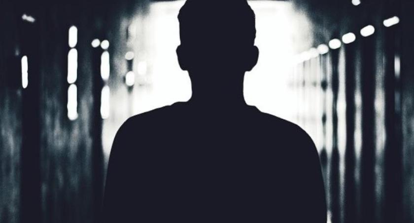 Uwaga, po Toruniu grasuje zboczeniec! Prezentujemy jego rysopis