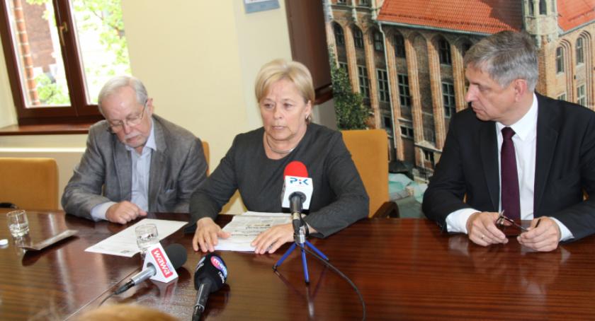 Gdzie w Toruniu do lekarza w nocy i święta? Urzędnicy zabrali głos