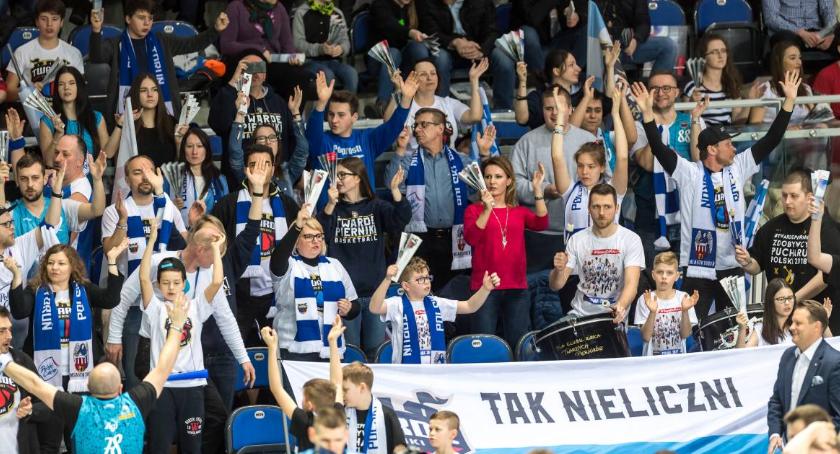 Twarde Pierniki pokazały wielki charakter