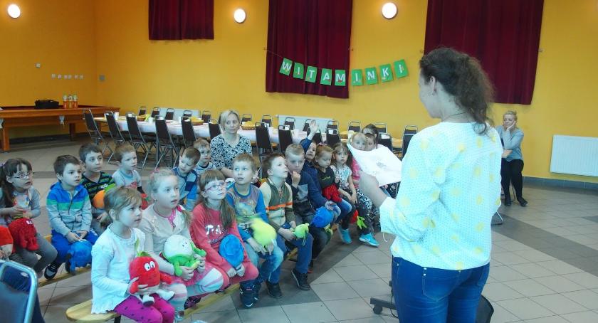 Przedszkolaki ze Służewa uczyły się o zaletach witamin [FOTO]