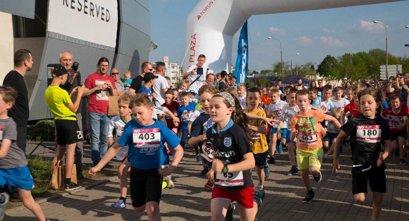 Biegi dziecięce podczas 7 edycji Run Toruń [FOTO]