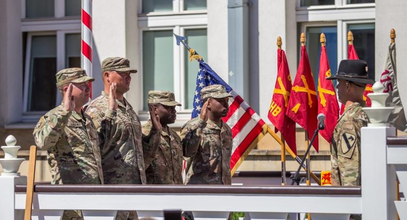 Wyjątkowa ceremonia żołnierzy US Army z Teksasu w Toruniu [FOTO]