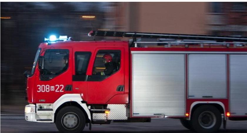 Pożar zakładu produkcyjnego pod Toruniem. Ewakuowano 44 pracowników [PILNE]