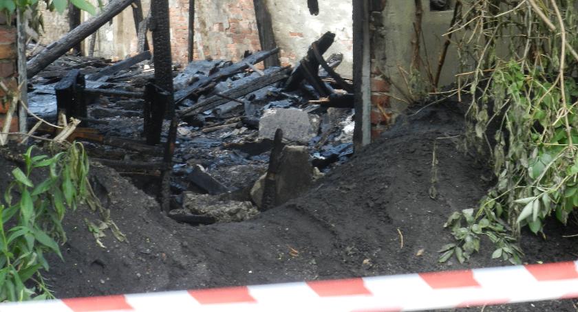 Pożar przy ulicy Łokietka. Strażacy walczyli z ogniem przez osiem godzin [FOTO]