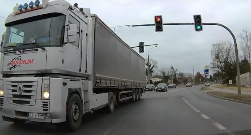 „Szybki cwaniak”, czyli tak się jeździ w Toruniu [WIDEO]