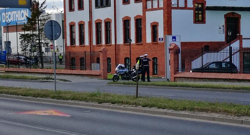 Czterogodzinna akcja pirotechników przy ulicy Żółkiewskiego [FOTO]