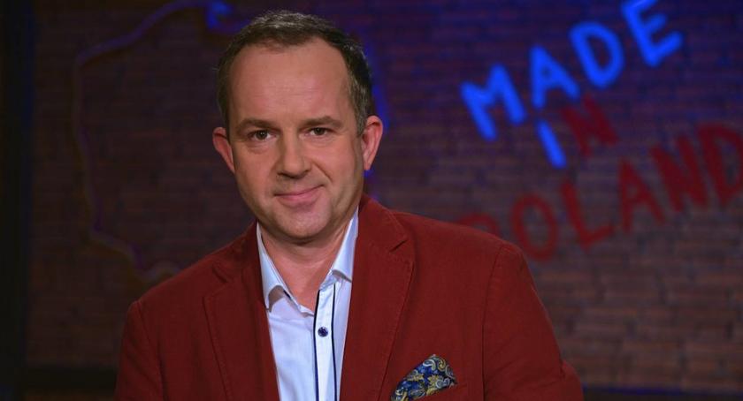 Pamiętasz teleturniej „Piraci”? Jego prowadzący właśnie otwiera swój biznes w Toruniu [FOTO]