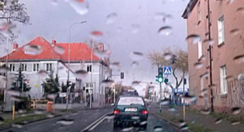 Czy dziś w Toruniu w końcu przestanie padać?