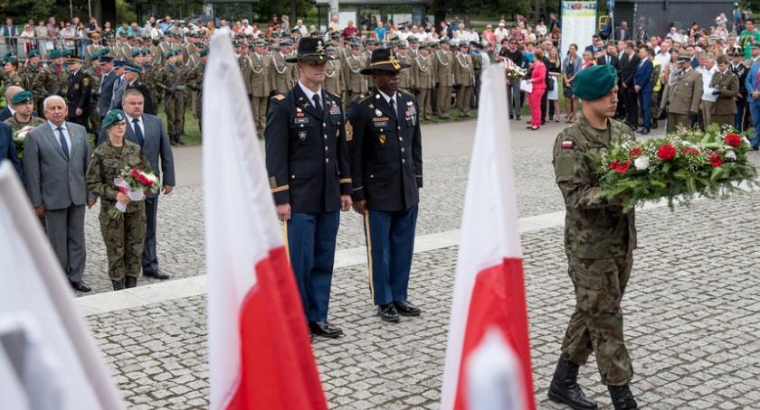 Tak obchodziliśmy Święto Wojska Polskiego w Toruniu [FOTO]