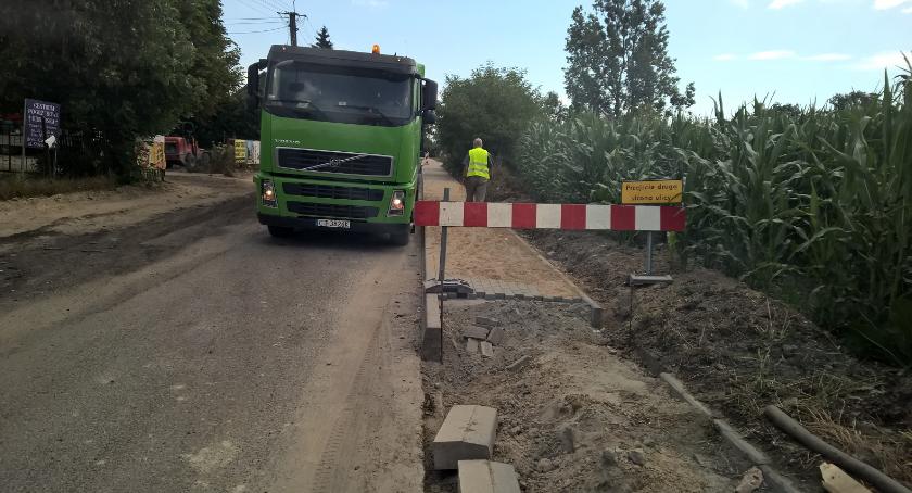 Kolejne drogowe inwestycje powiatu toruńskiego - 13 mln na poprawę komfortu i bezpieczeństwa [FOTO]