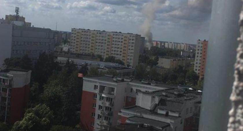 Kłęby dymu nad Toruniem. Strażacy gaszą pożar [PILNE]