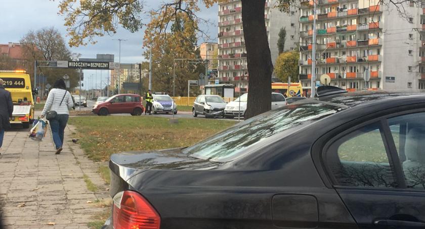 Wypadek w Toruniu. Są utrudnienia [FOTO]