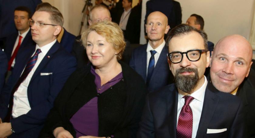 Za nami pierwsza sesja Rady Miasta. Poznaliśmy przewodniczącego i wiceprzewodniczących [FOTO]