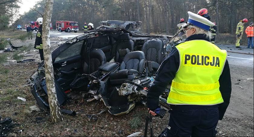 24-latek nie żyje, a 40-latek jest w toruńskim szpitalu. Co się wydarzyło tego tragicznego dnia?